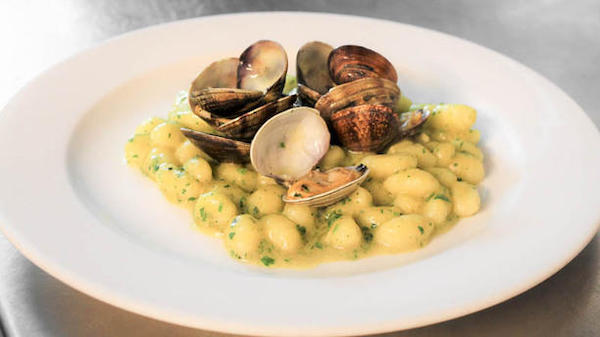 gnocchi con vongole e broccoli